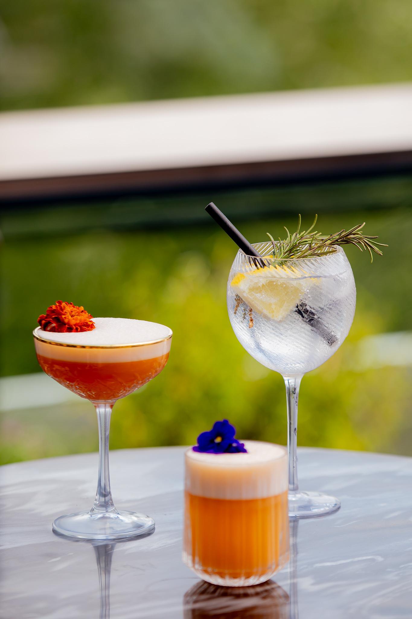 Hotel Haarhuis Арнем Экстерьер фото A cocktail at the bar