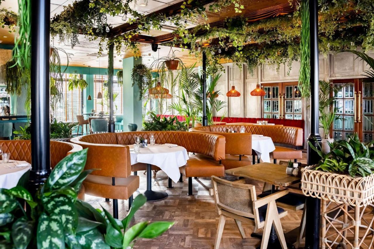 Hotel Haarhuis Арнем Экстерьер фото Interior of the restaurant
