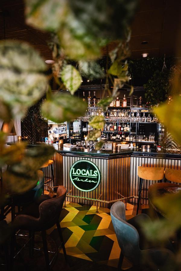 Hotel Haarhuis Арнем Экстерьер фото Locals Bar